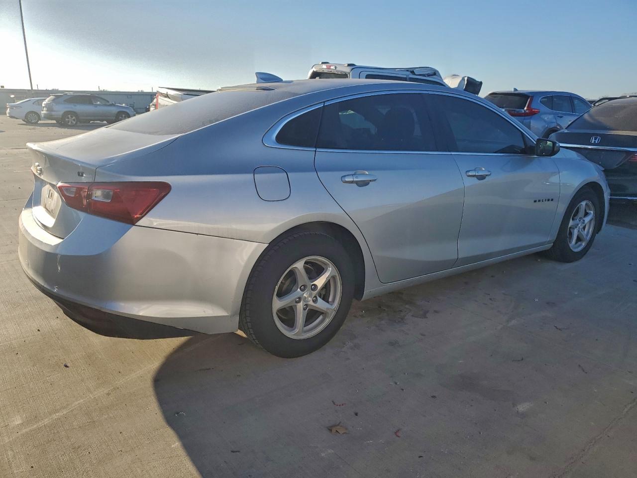 2017 CHEVROLET MALIBU LT photo 3