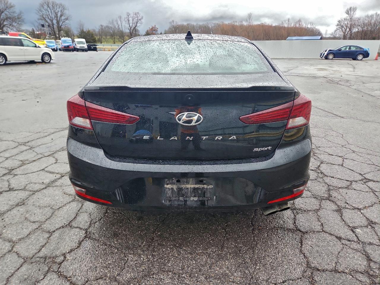 2019 HYUNDAI ELANTRA SPORT photo 6