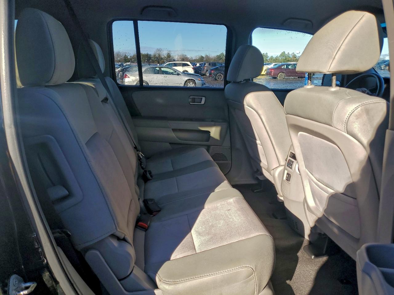 2012 HONDA PILOT EX photo 11