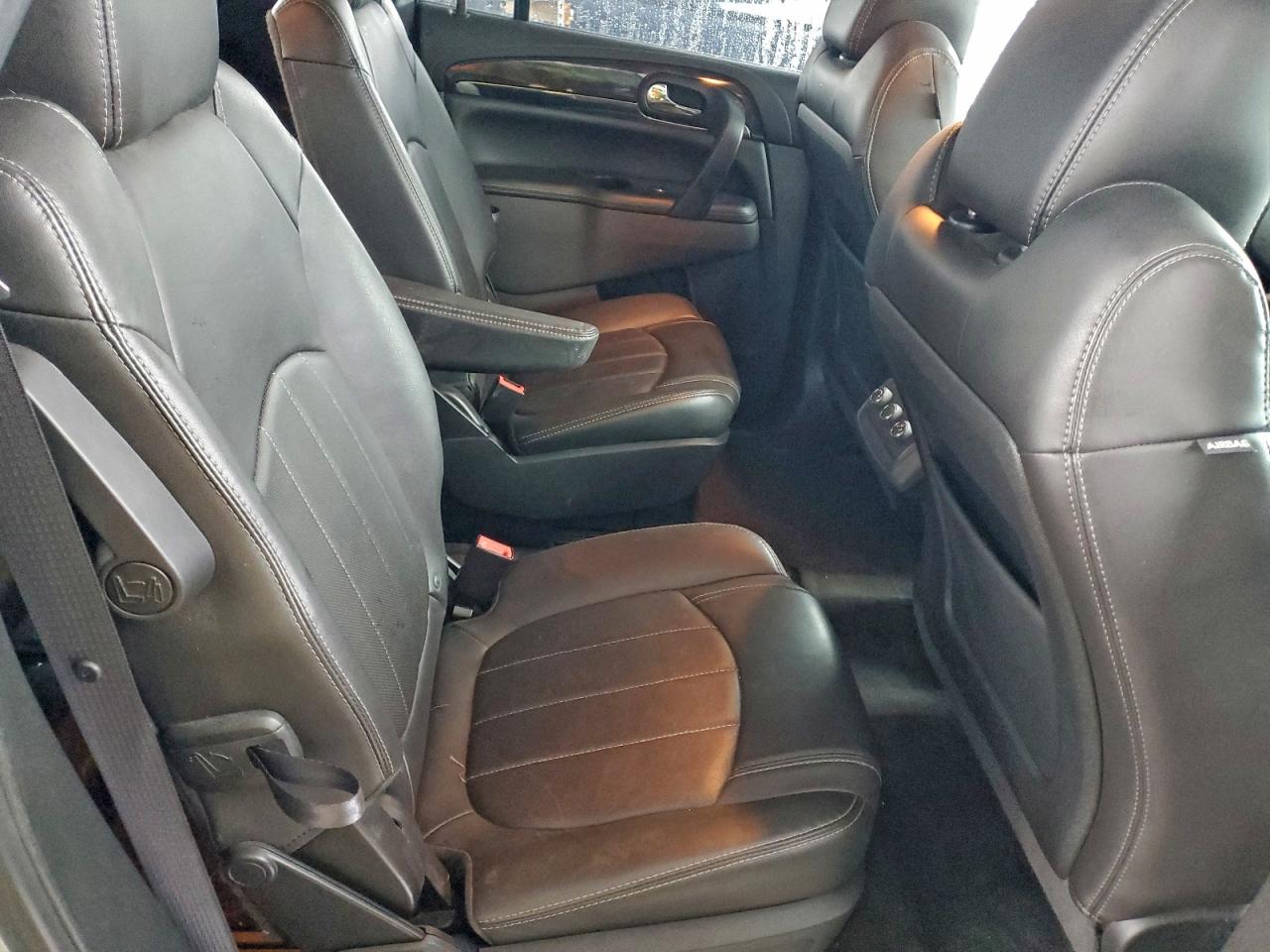 2016 BUICK ENCLAVE photo 11