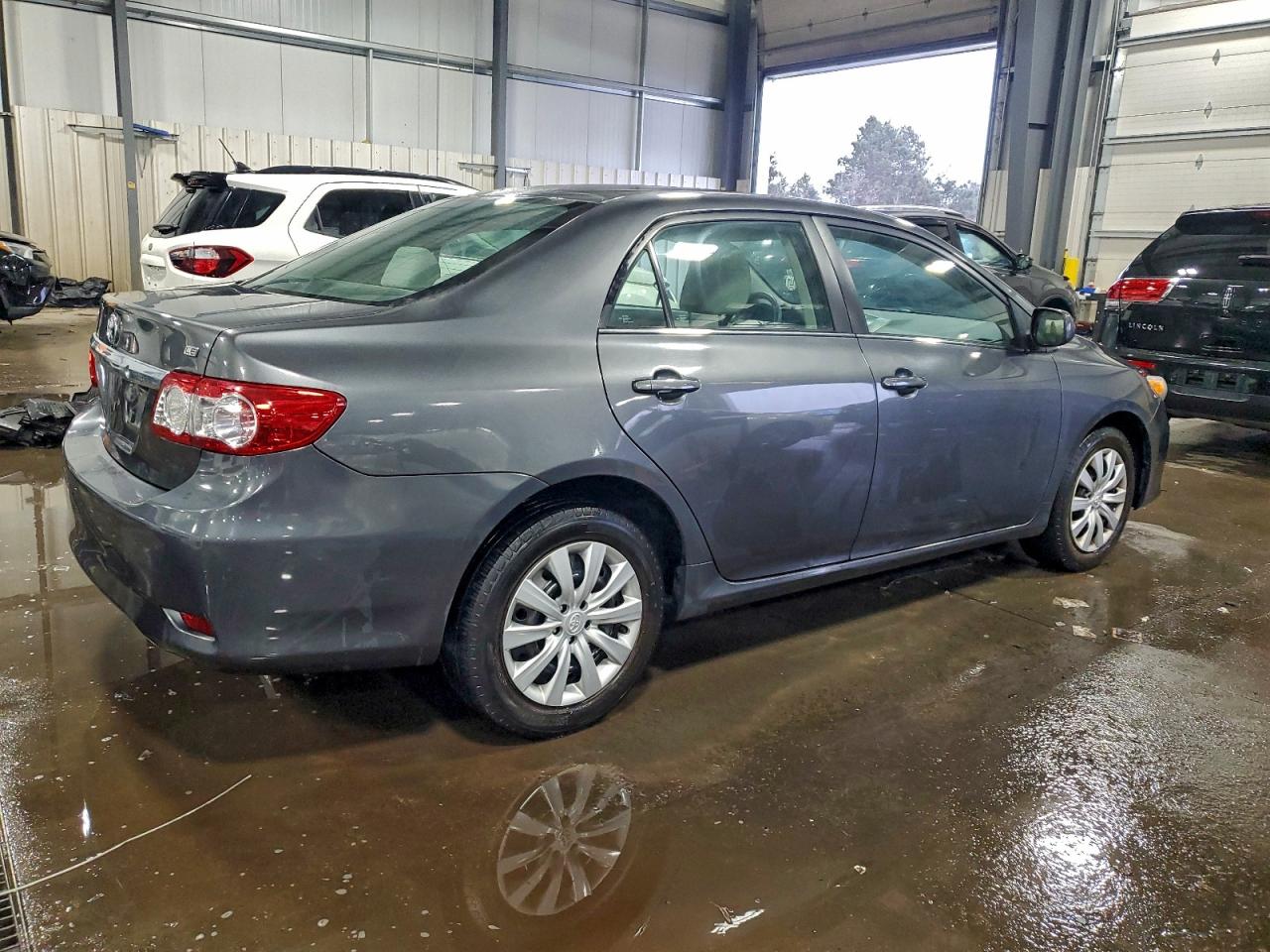 2013 TOYOTA COROLLA BASE photo 3