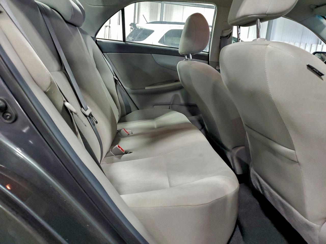 2013 TOYOTA COROLLA BASE photo 10