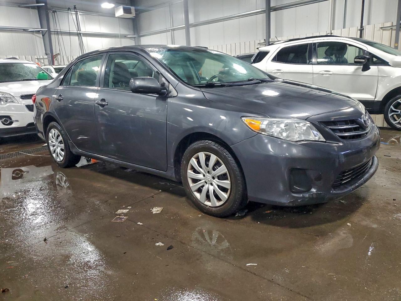 2013 TOYOTA COROLLA BASE photo 4