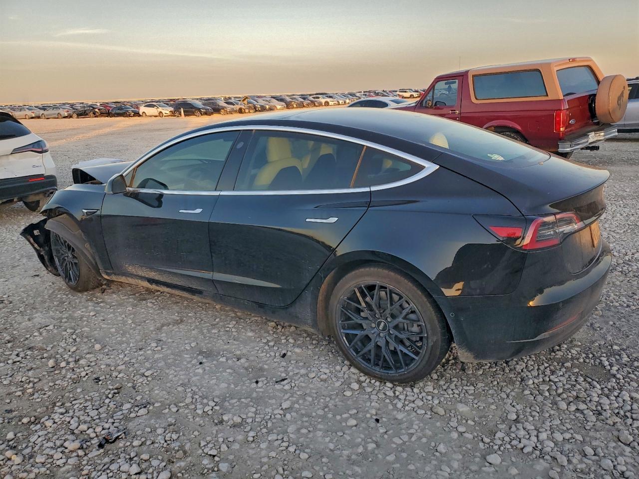 2019 TESLA MODEL 3 photo 2