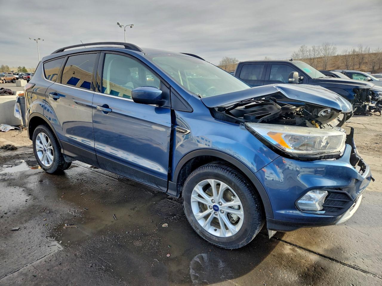 2018 FORD ESCAPE SE photo 4