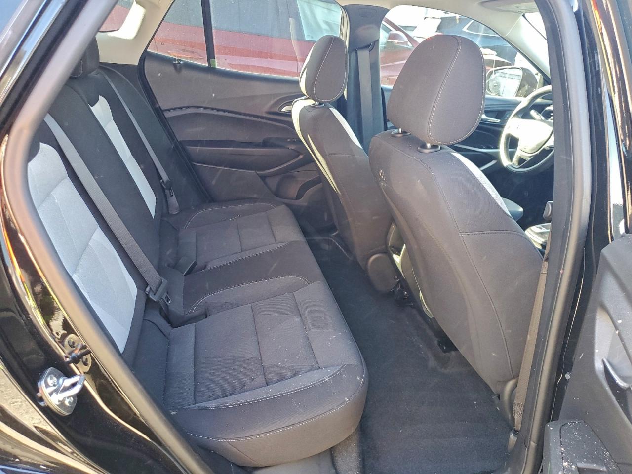 2025 CHEVROLET TRAX LS photo 28