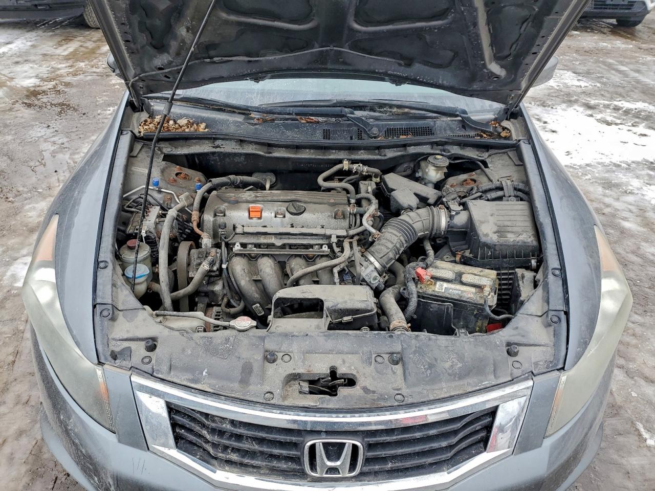 2010 HONDA ACCORD LX photo 11