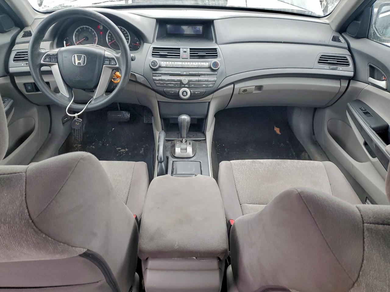 2010 HONDA ACCORD LX photo 8