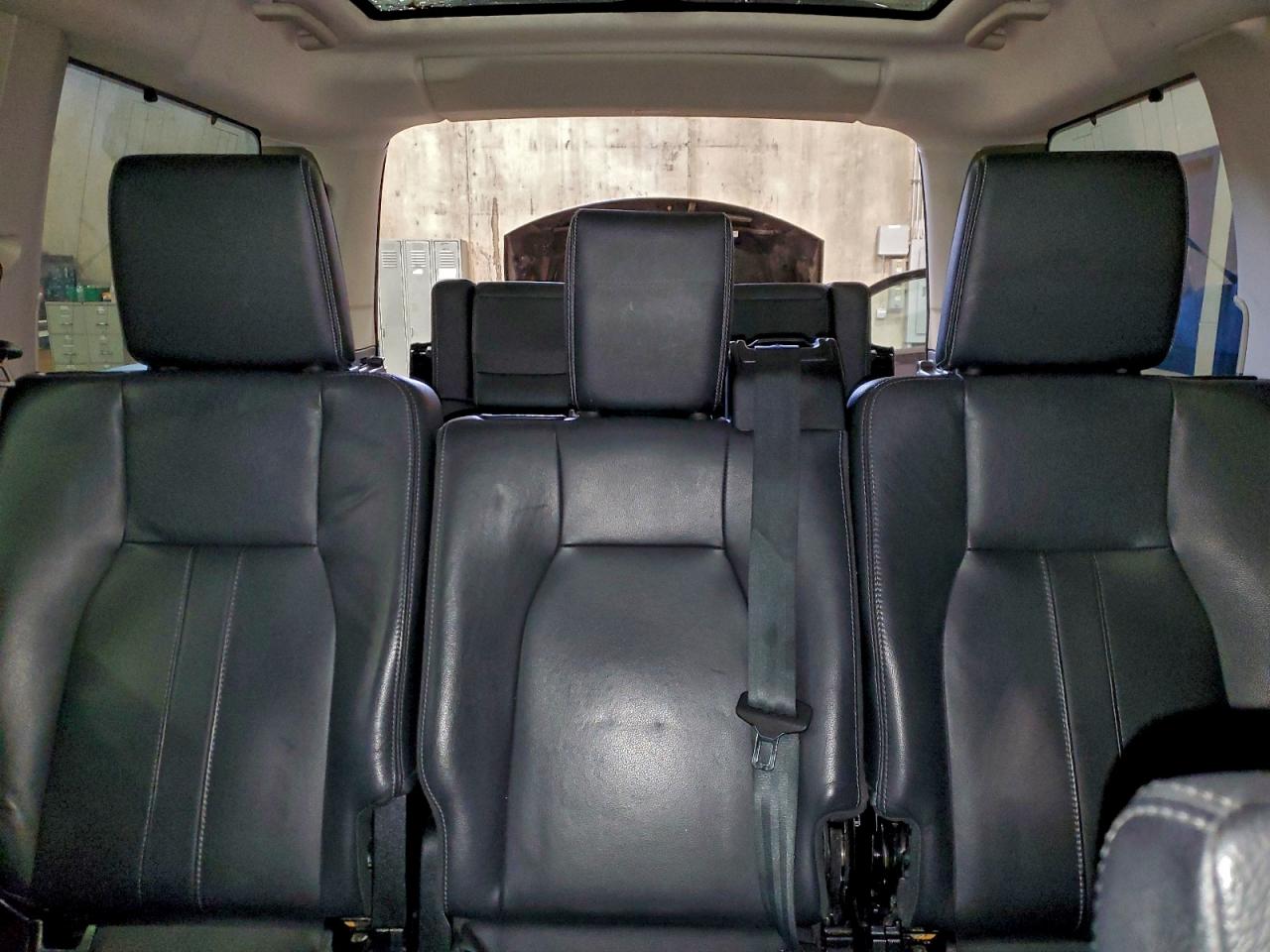 2016 LAND ROVER LR4 photo 10