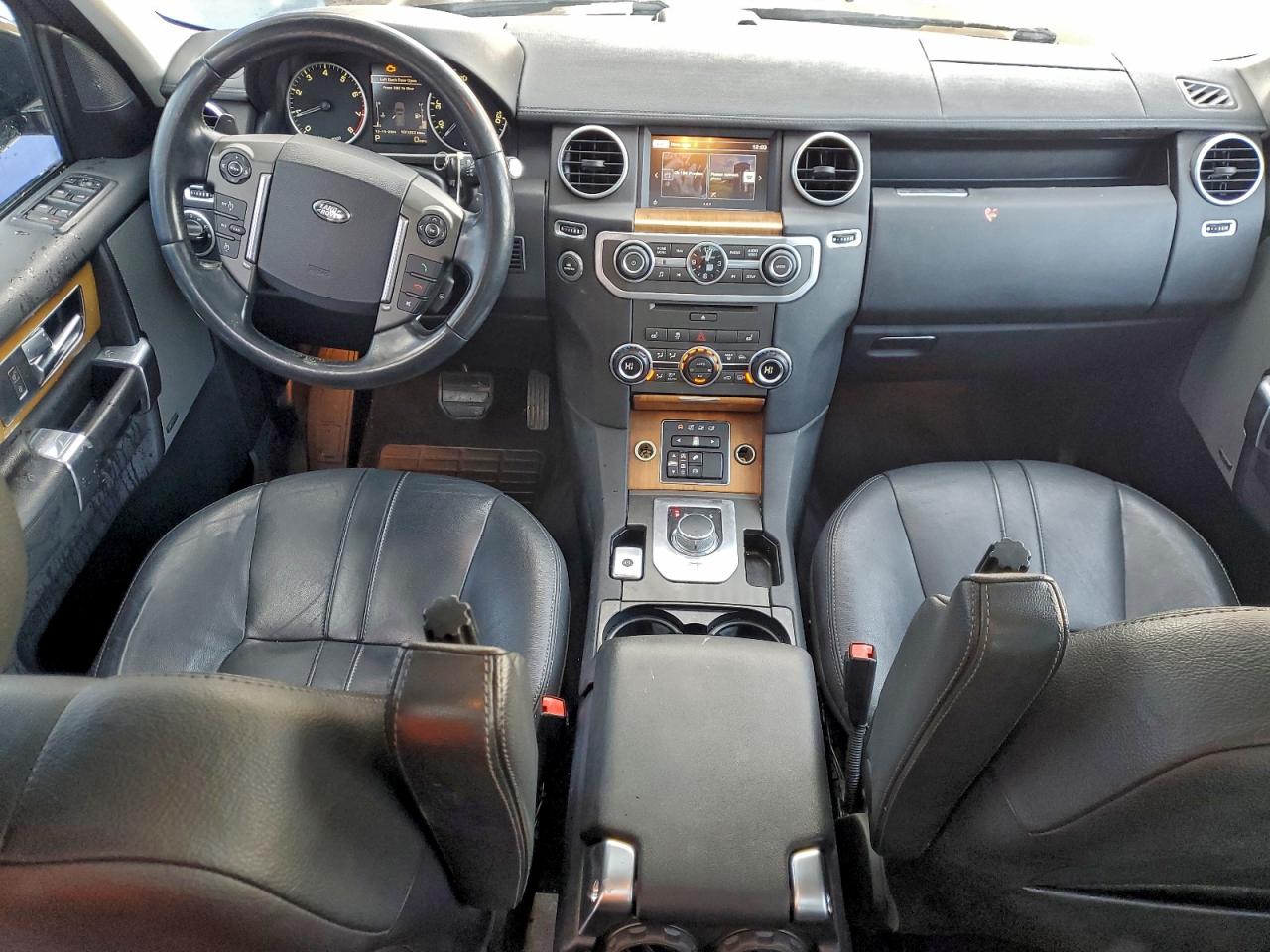 2016 LAND ROVER LR4 photo 8