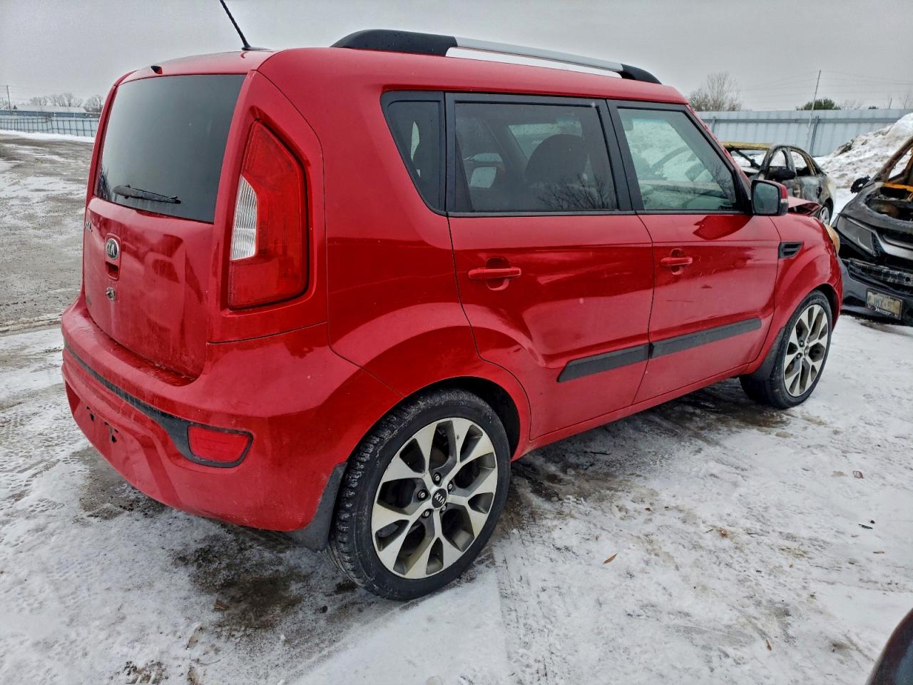 2013 KIA SOUL + photo 3