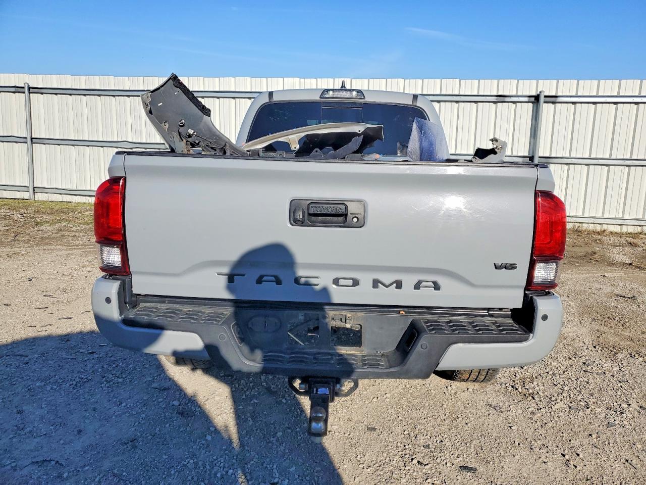 2019 TOYOTA TACOMA DOUBLE CAB photo 6