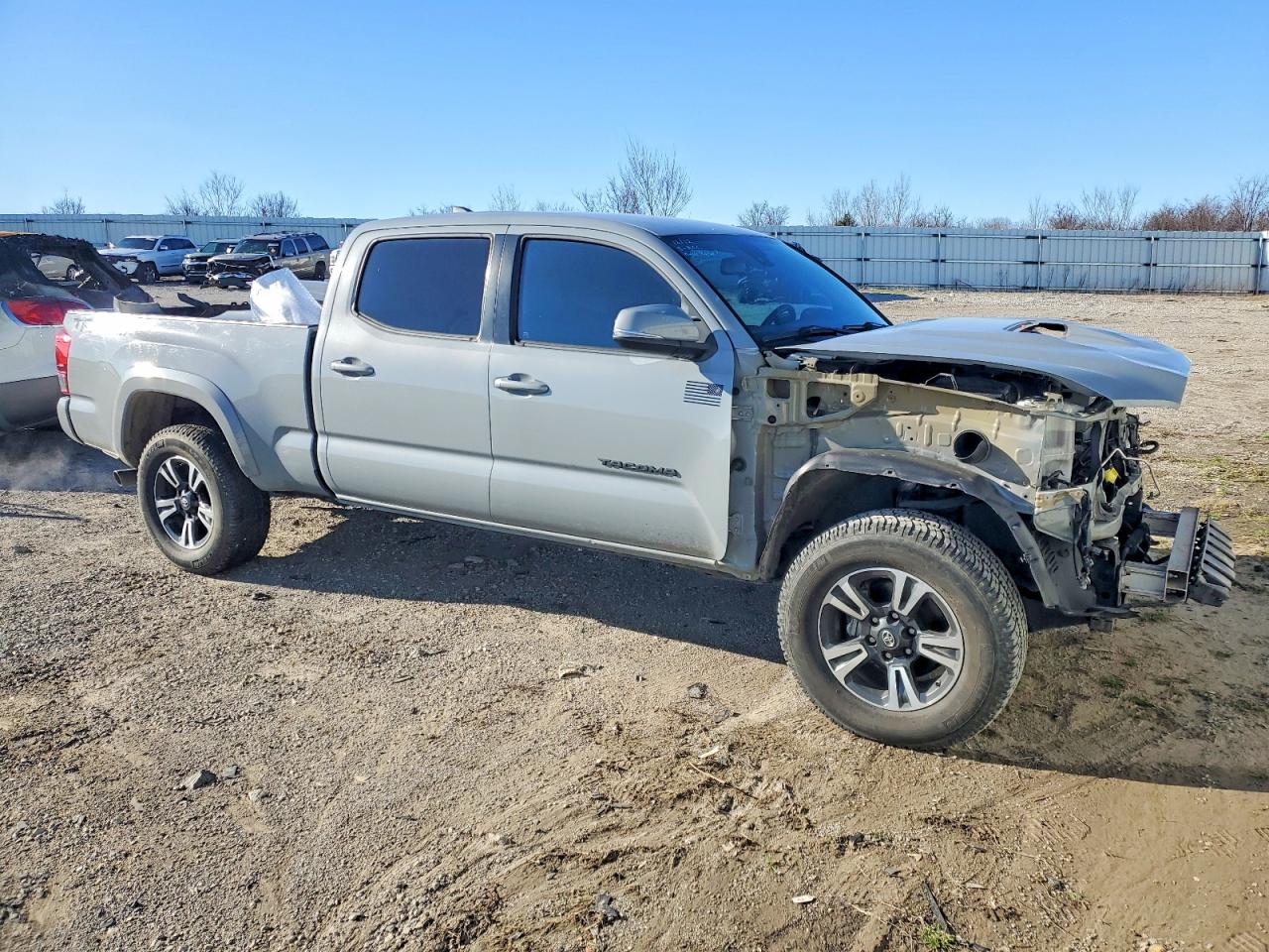 2019 TOYOTA TACOMA DOUBLE CAB photo 4