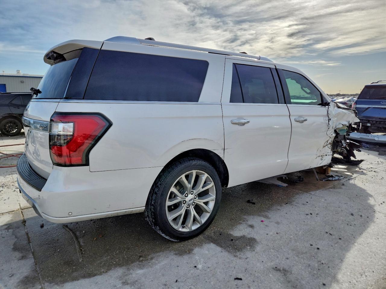 2019 FORD EXPEDITION MAX PLATINUM photo 3