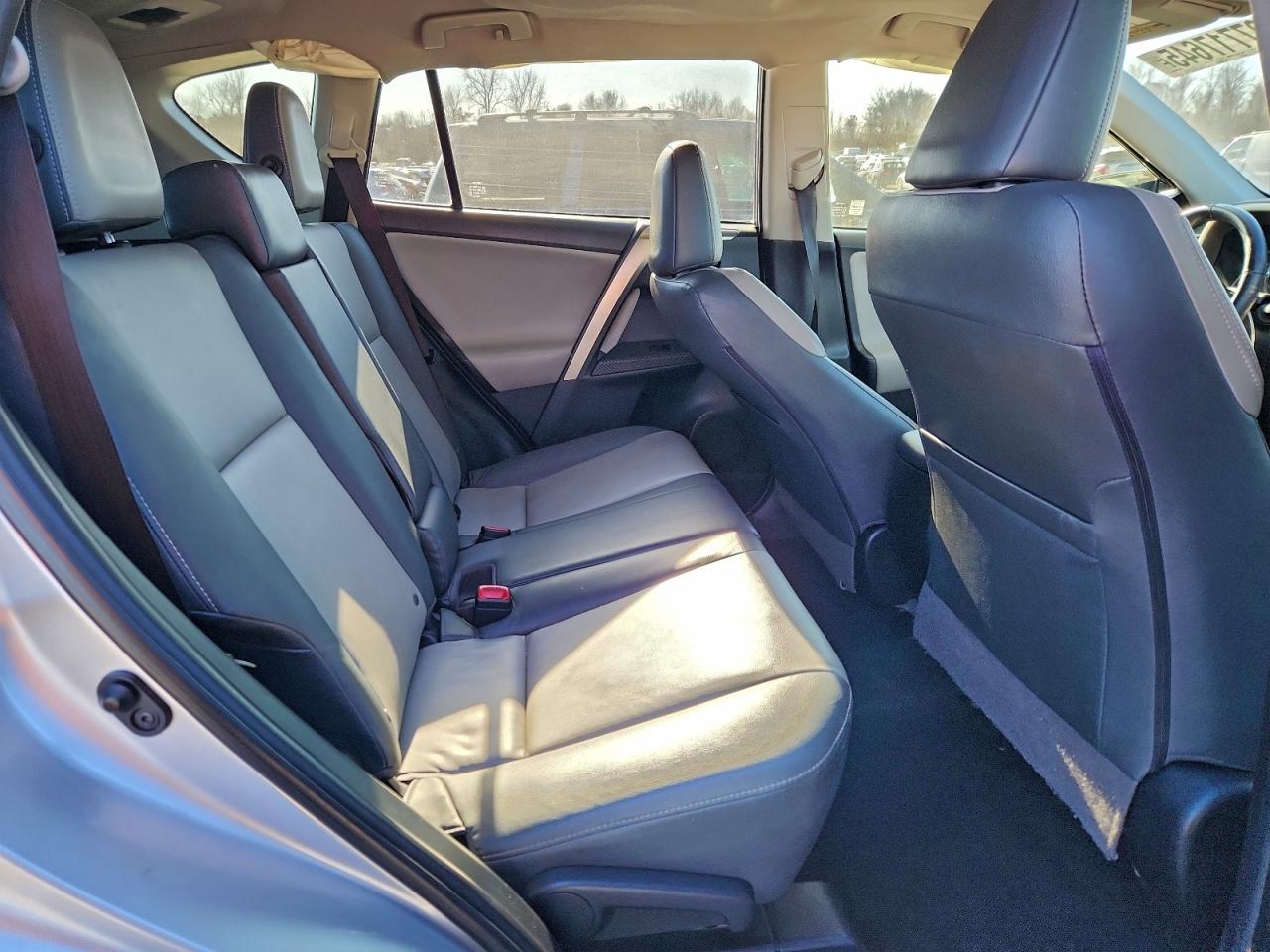 2014 TOYOTA RAV4 LIMITED photo 11