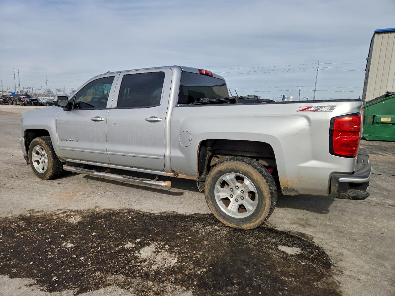 2017 CHEVROLET SILVERADO K1500 LT photo 2