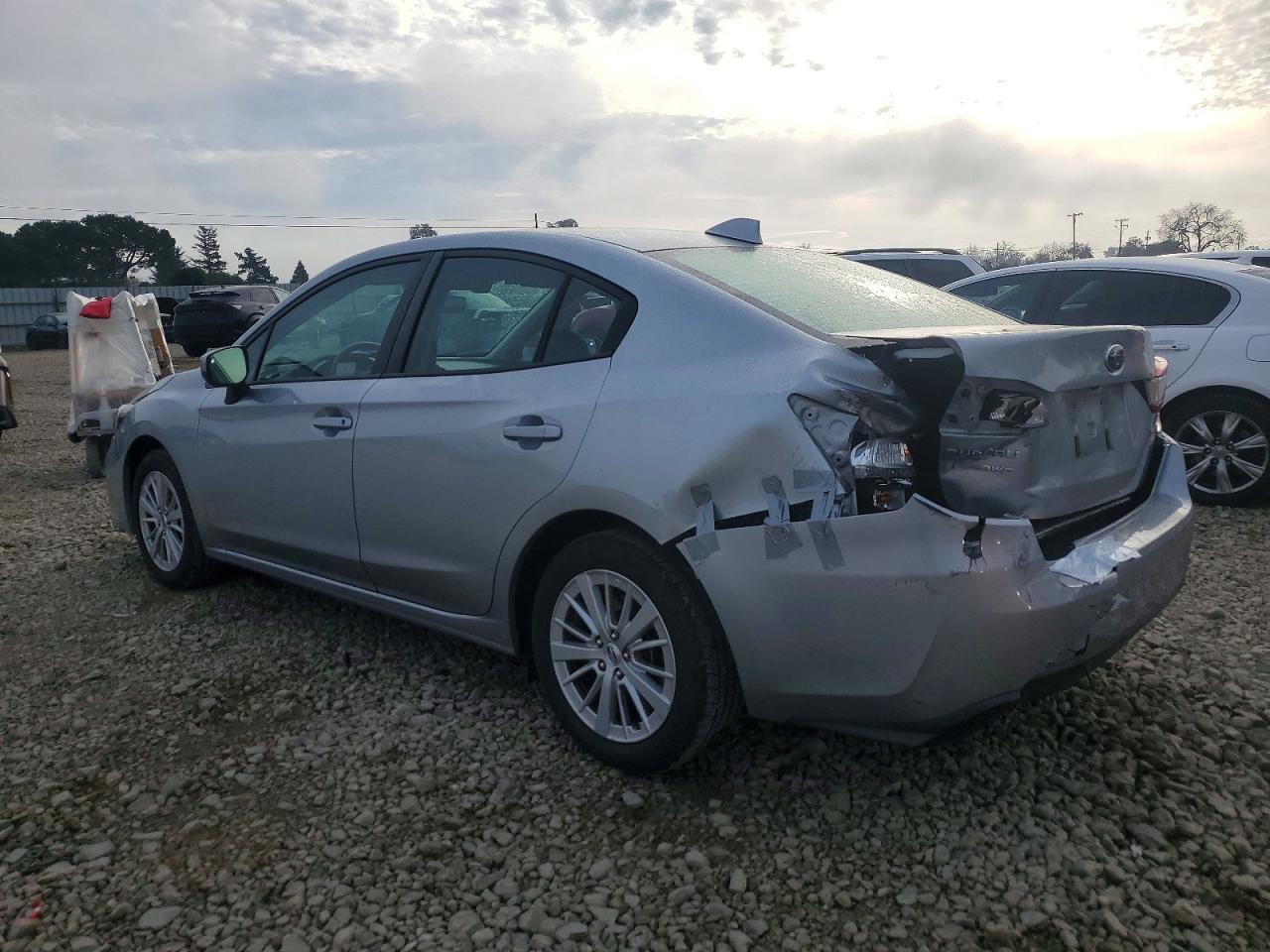 2017 SUBARU IMPREZA PREMIUM PLUS photo 2