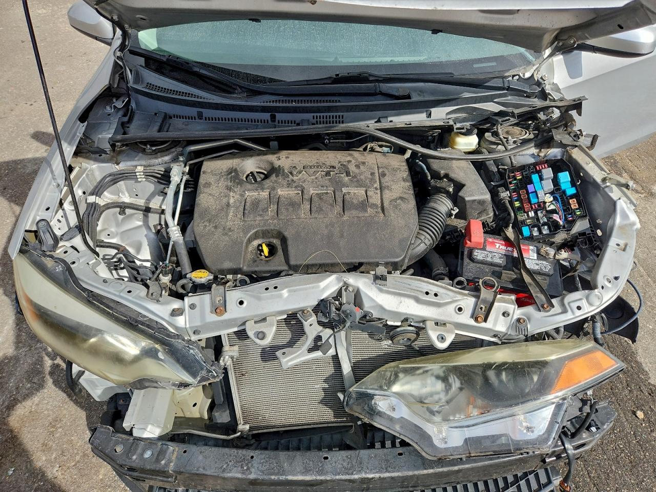 2016 TOYOTA COROLLA L photo 11