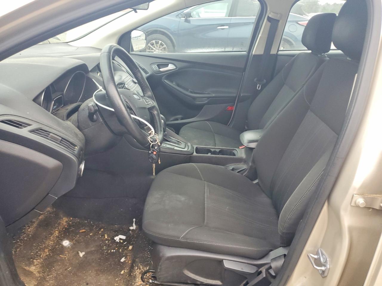 2018 FORD FOCUS SE photo 7