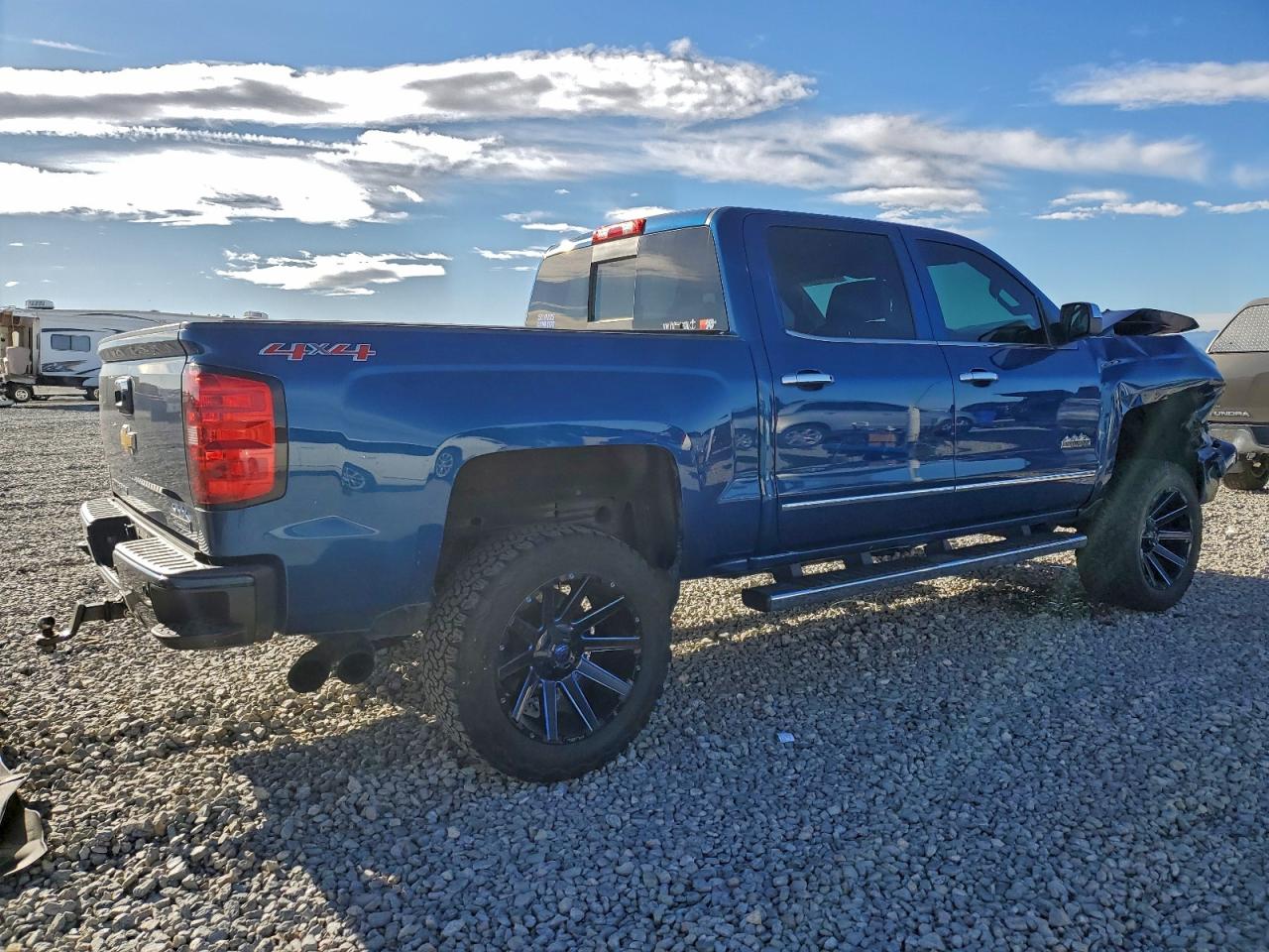 2015 CHEVROLET SILVERADO K1500 HIGH COUNTRY photo 3