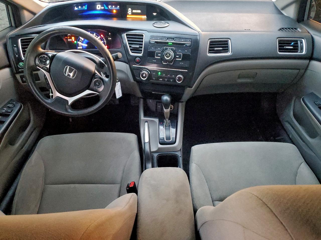 2013 HONDA CIVIC LX photo 8