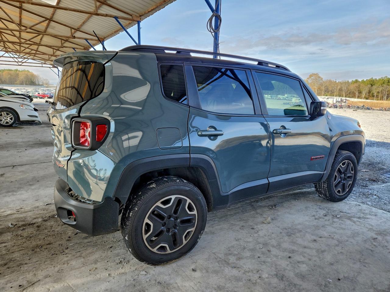2017 JEEP RENEGADE TRAILHAWK photo 3