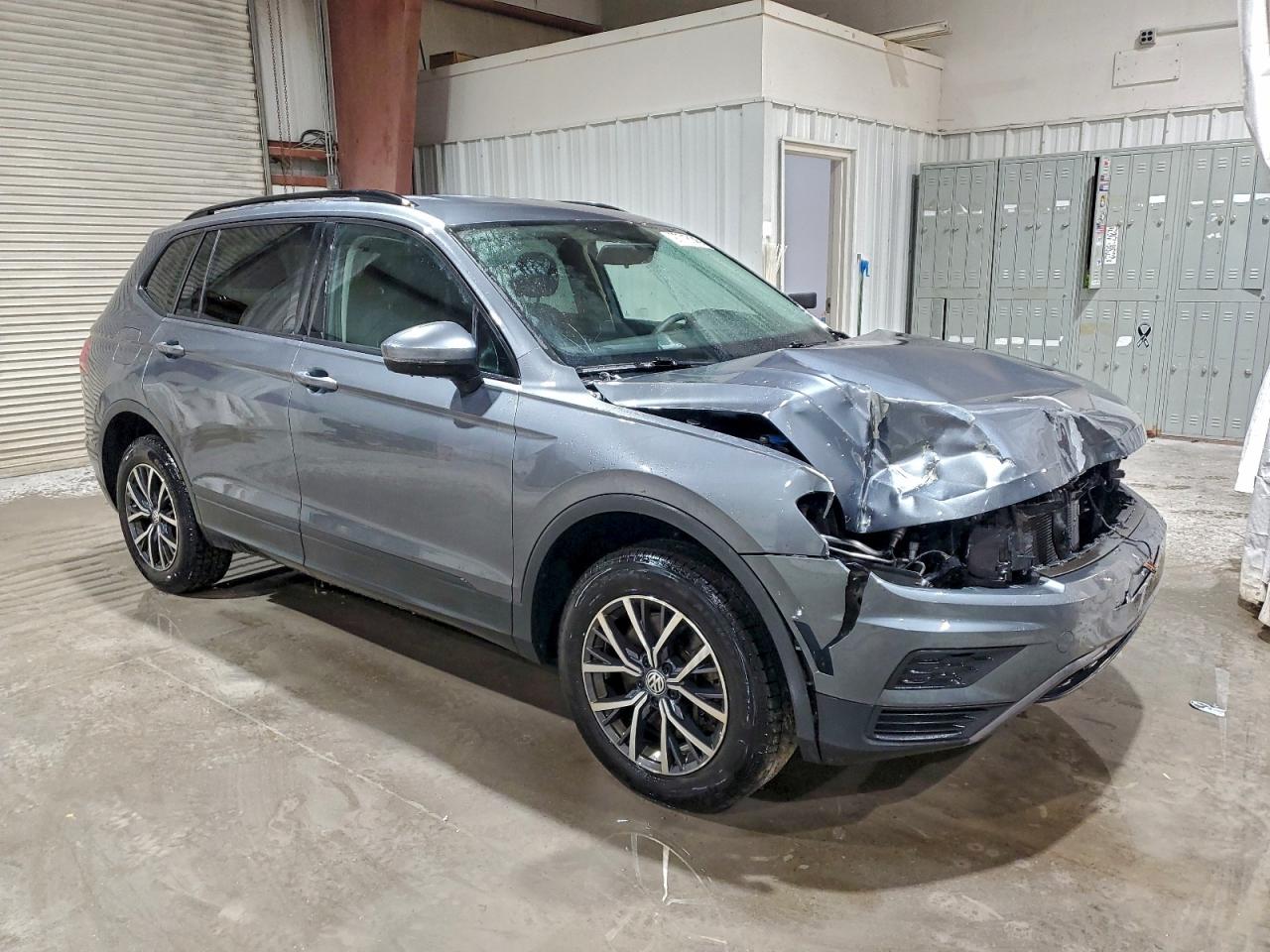 2021 VOLKSWAGEN TIGUAN S photo 4