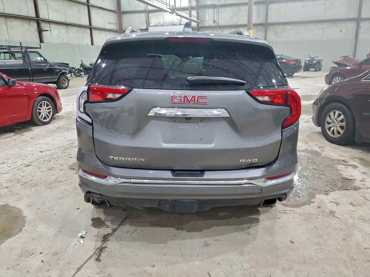 2020 GMC TERRAIN DENALI photo 6
