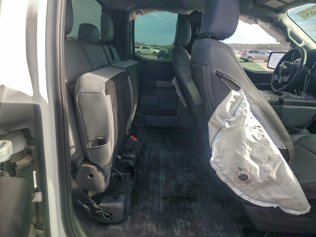 2024 FORD F150 XL photo 19