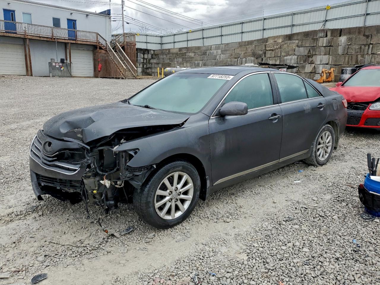 2011 TOYOTA CAMRY