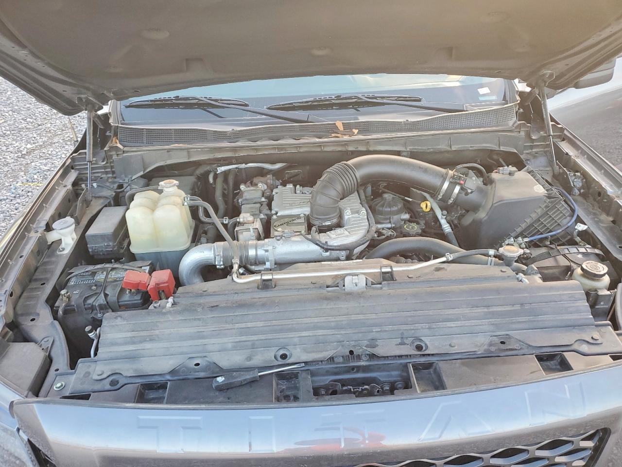 2019 NISSAN TITAN XD SL photo 21