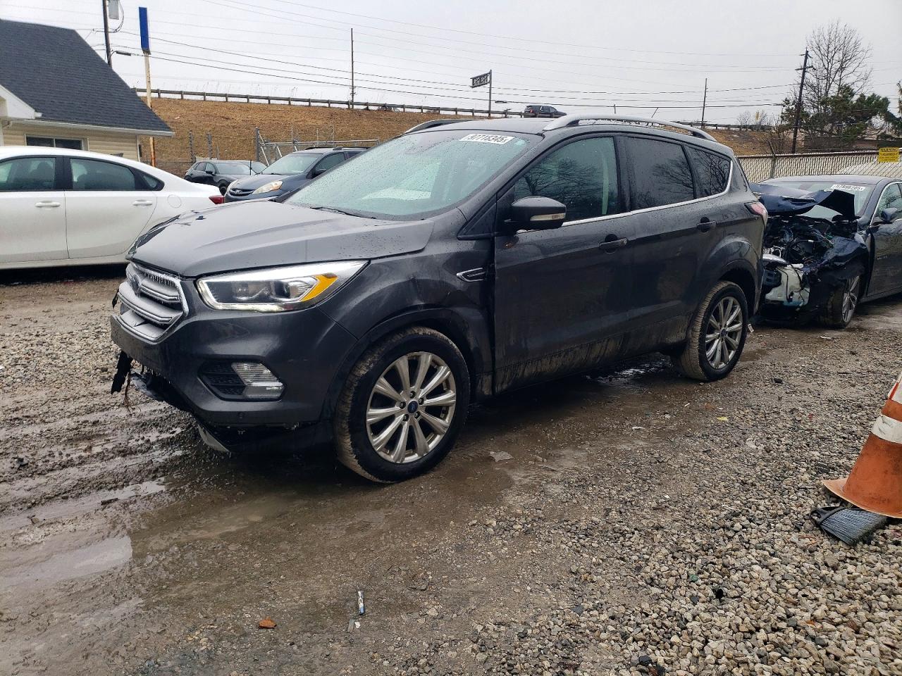 2017 FORD ESCAPE