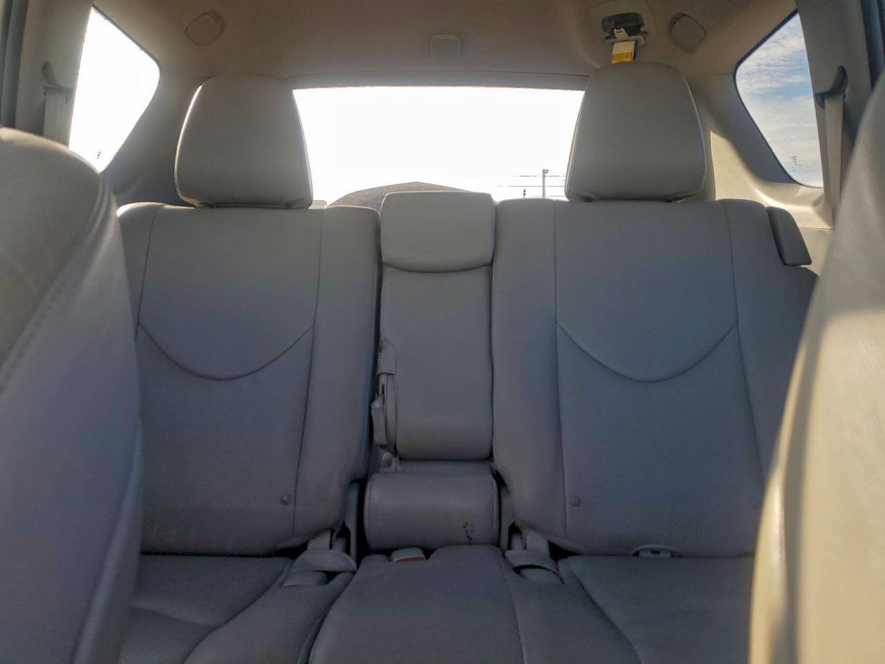 2012 TOYOTA RAV4 LIMITED photo 10
