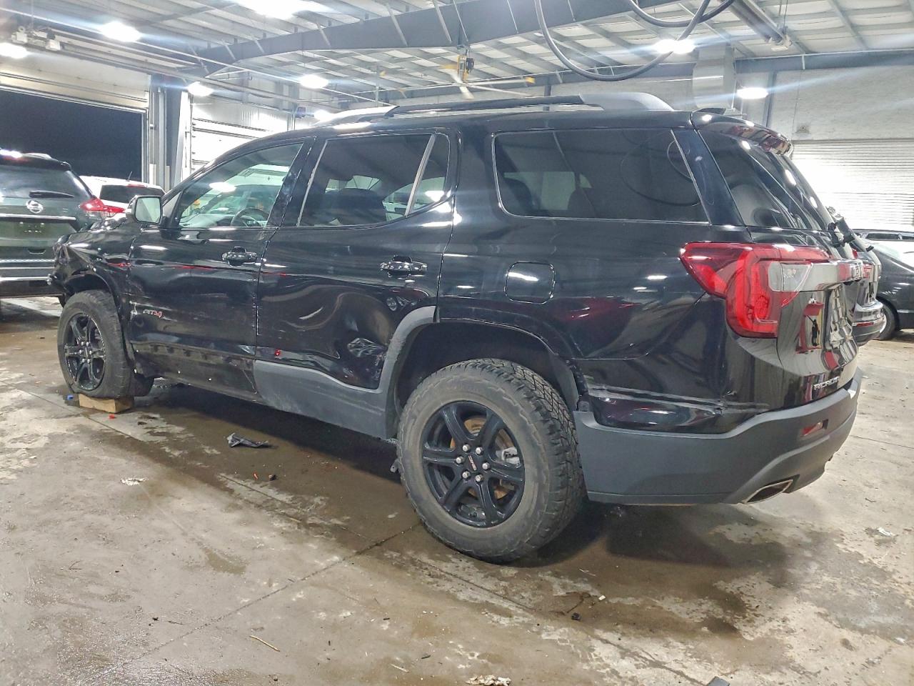 2021 GMC ACADIA AT4 photo 2