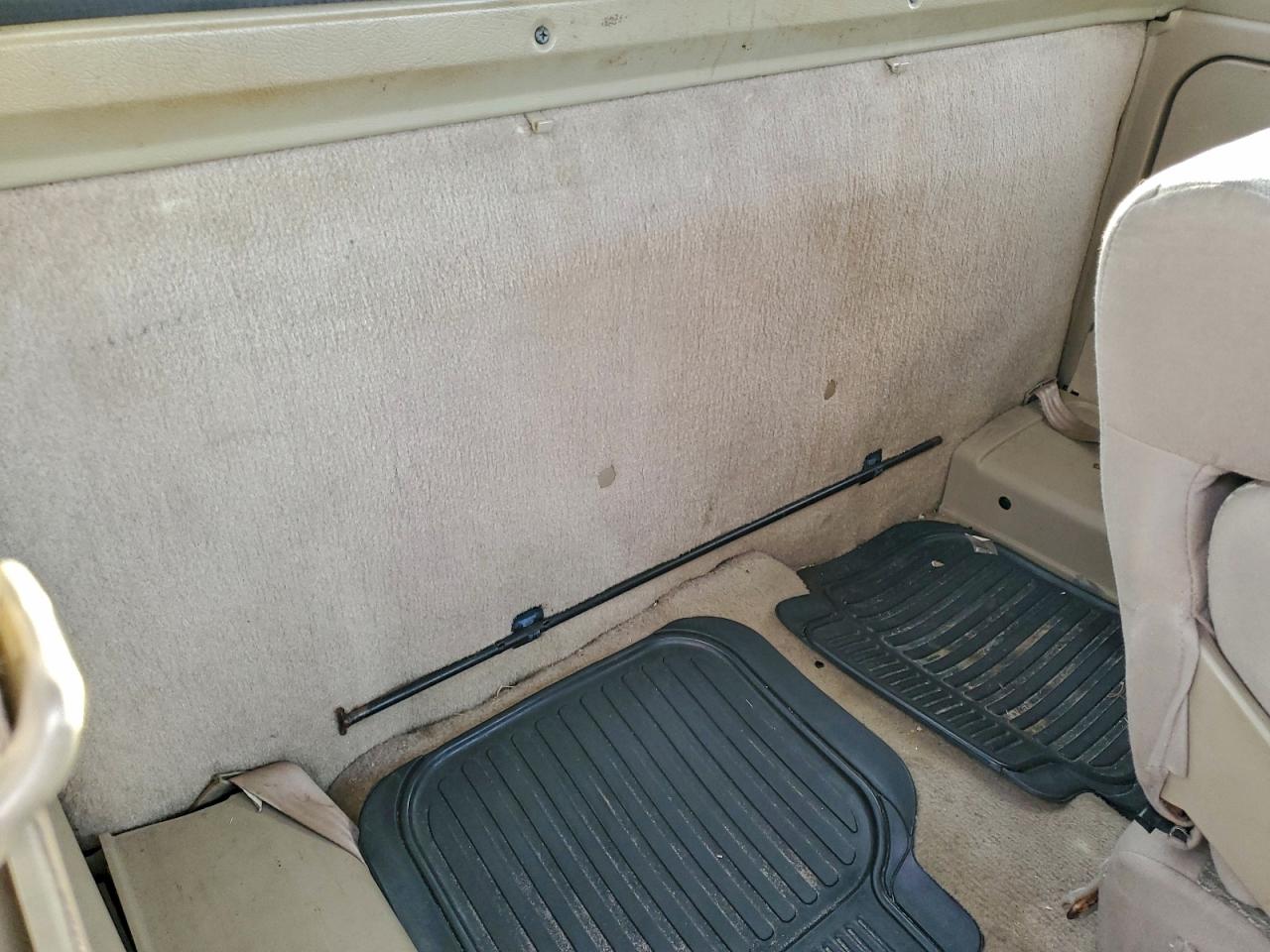 2000 NISSAN FRONTIER KING CAB XE photo 10