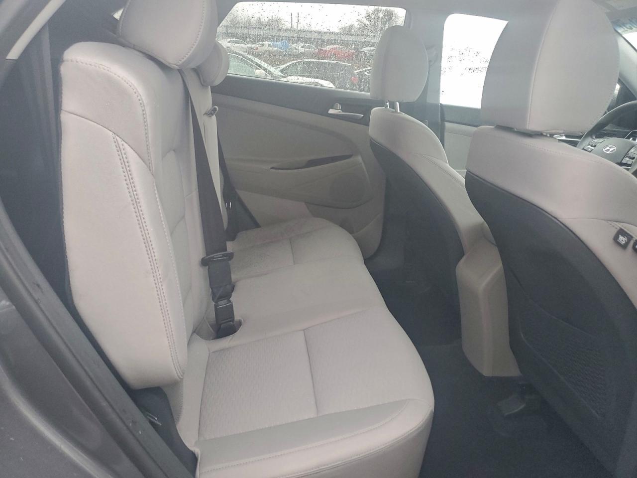 2021 HYUNDAI TUCSON SE photo 10