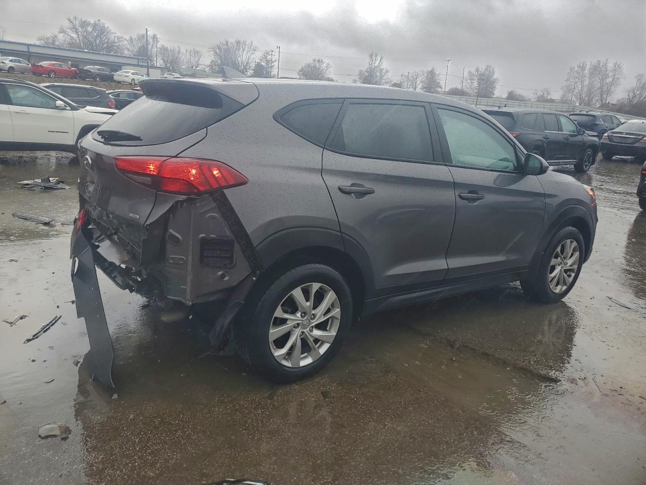 2021 HYUNDAI TUCSON SE photo 3