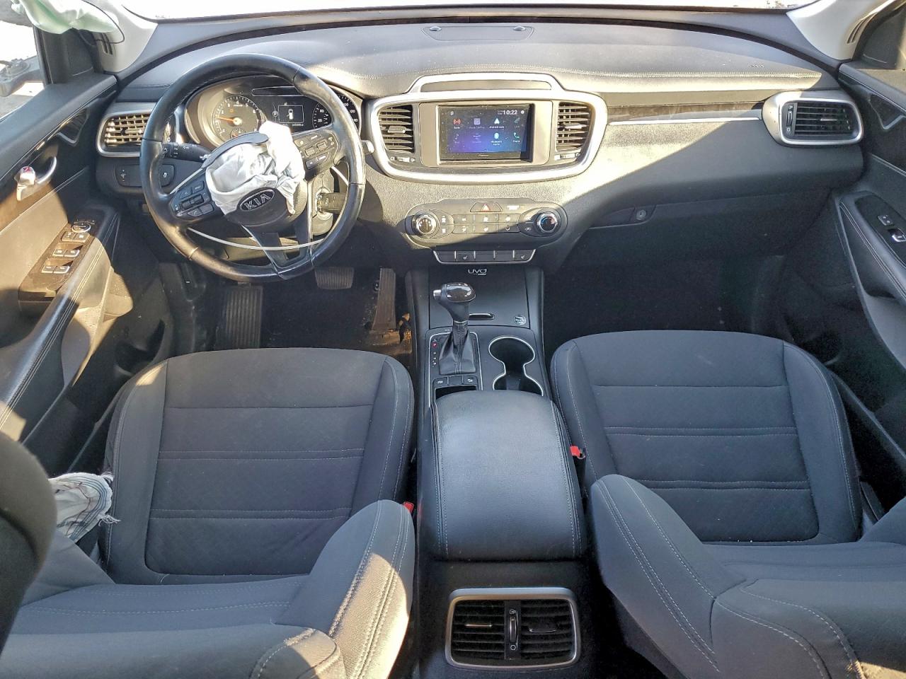 2016 KIA SORENTO LX photo 8