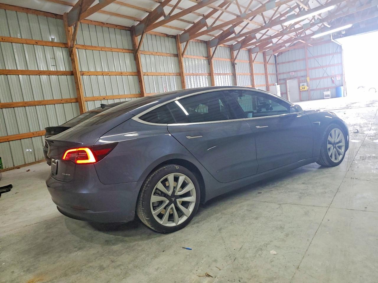 2020 TESLA MODEL 3 photo 3