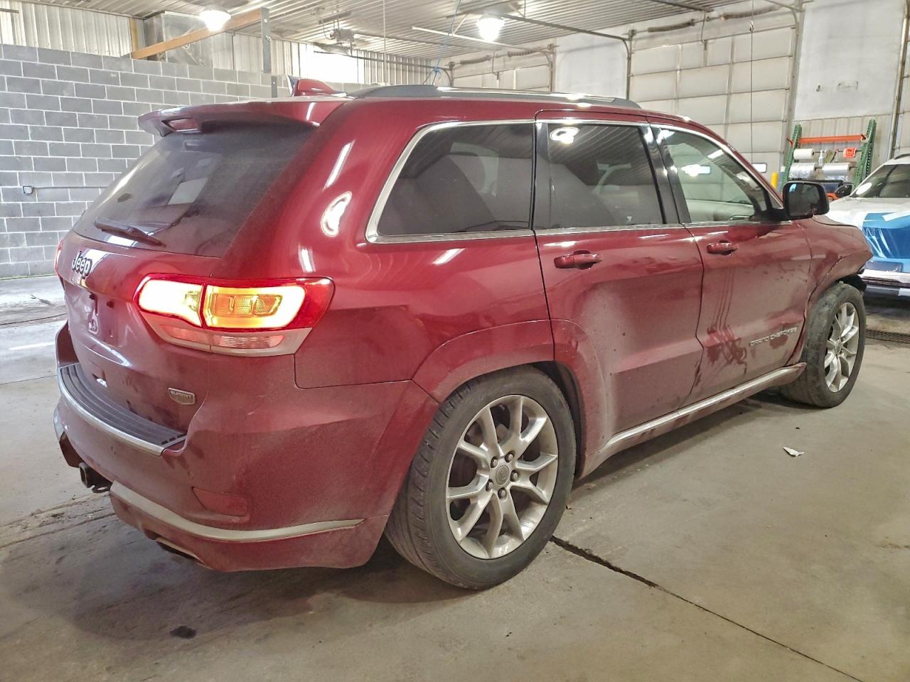 2015 JEEP GRAND CHEROKEE SUMMIT photo 3