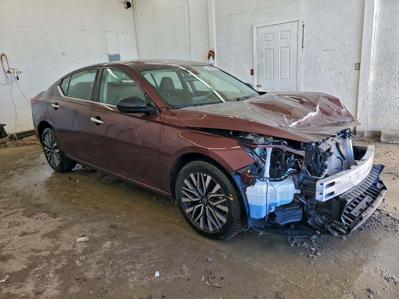 2025 NISSAN ALTIMA SV photo 4