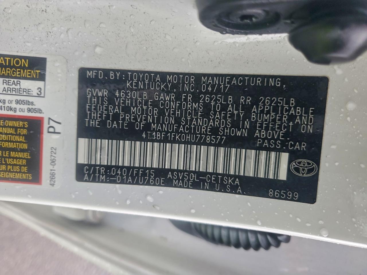 2017 TOYOTA CAMRY LE photo 12