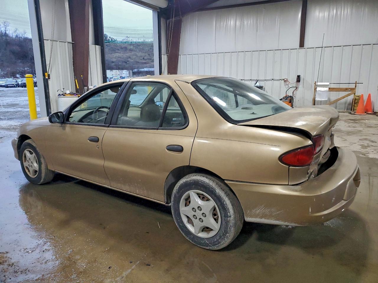 2000 CHEVROLET CAVALIER photo 2