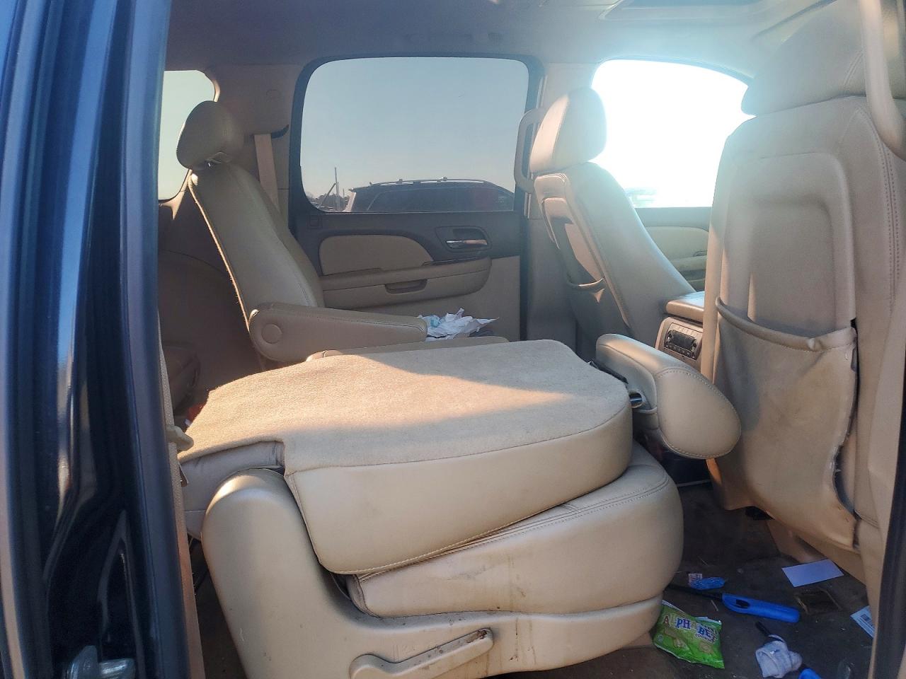 2009 CHEVROLET SUBURBAN C1500 LT photo 10