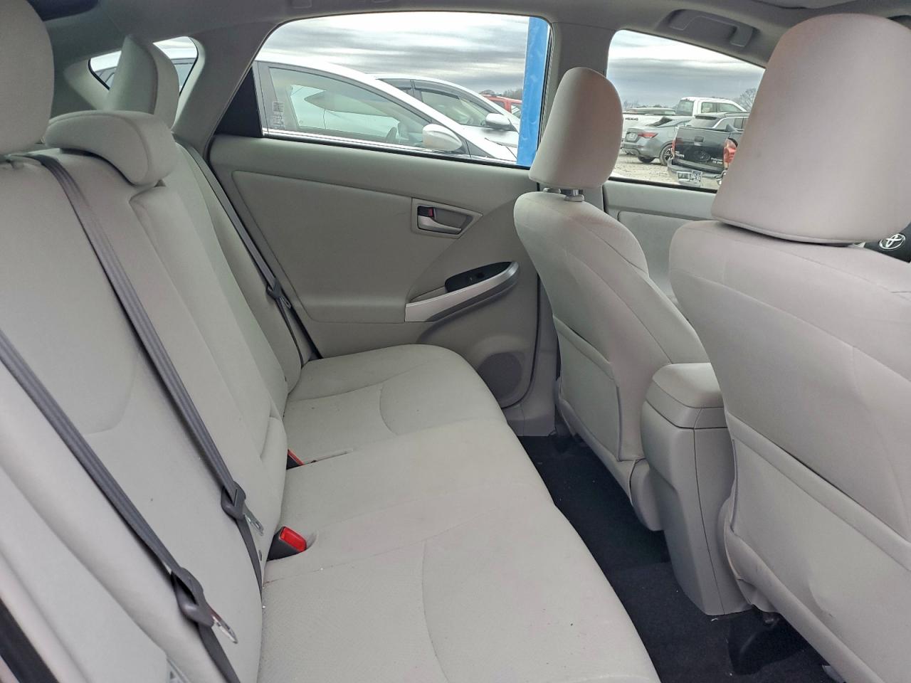 2013 TOYOTA PRIUS photo 19