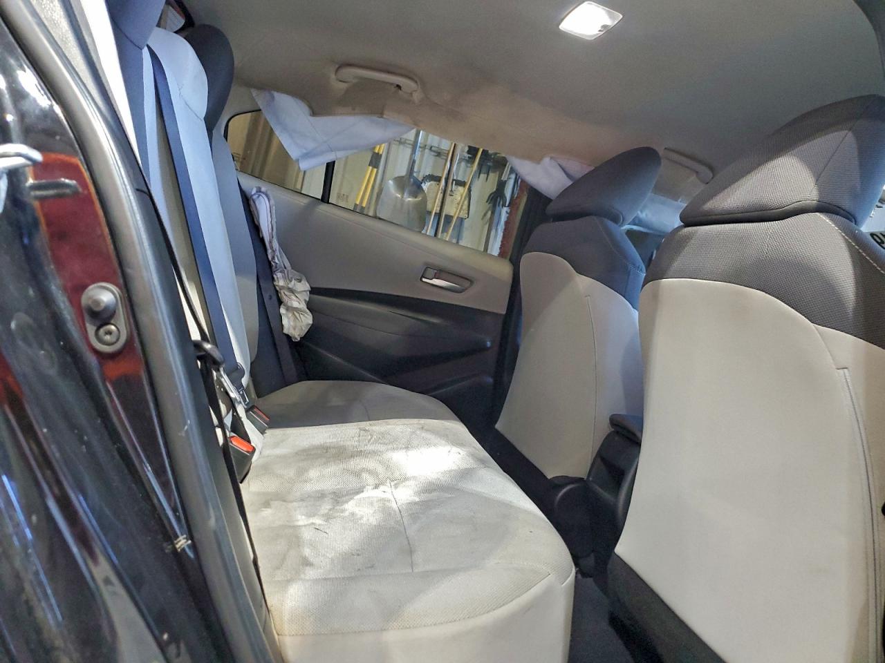 2021 TOYOTA COROLLA L photo 10