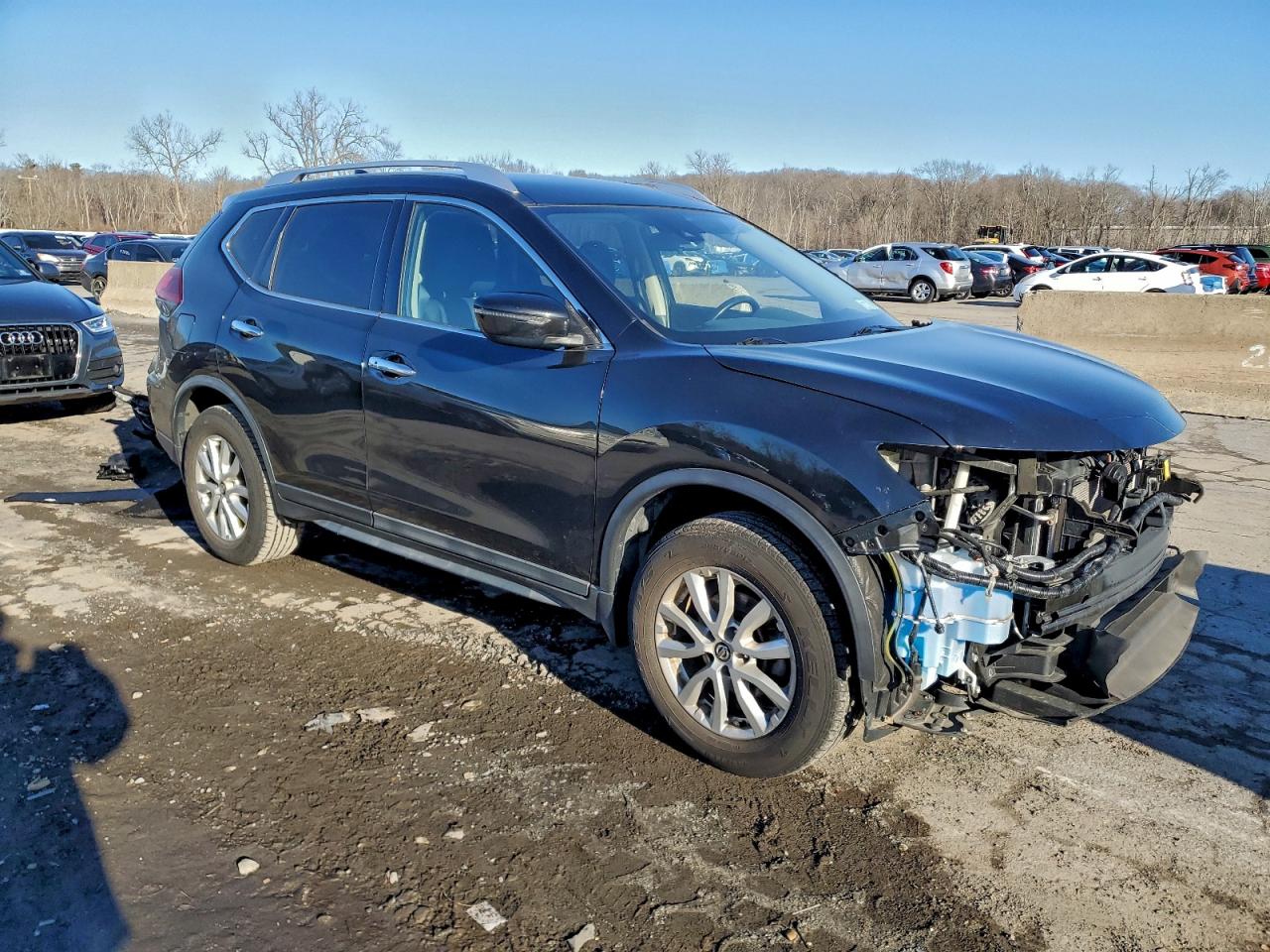 2019 NISSAN ROGUE S photo 4