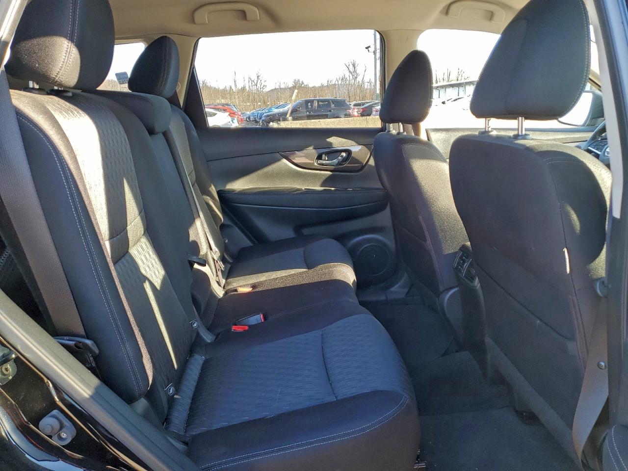 2019 NISSAN ROGUE S photo 11