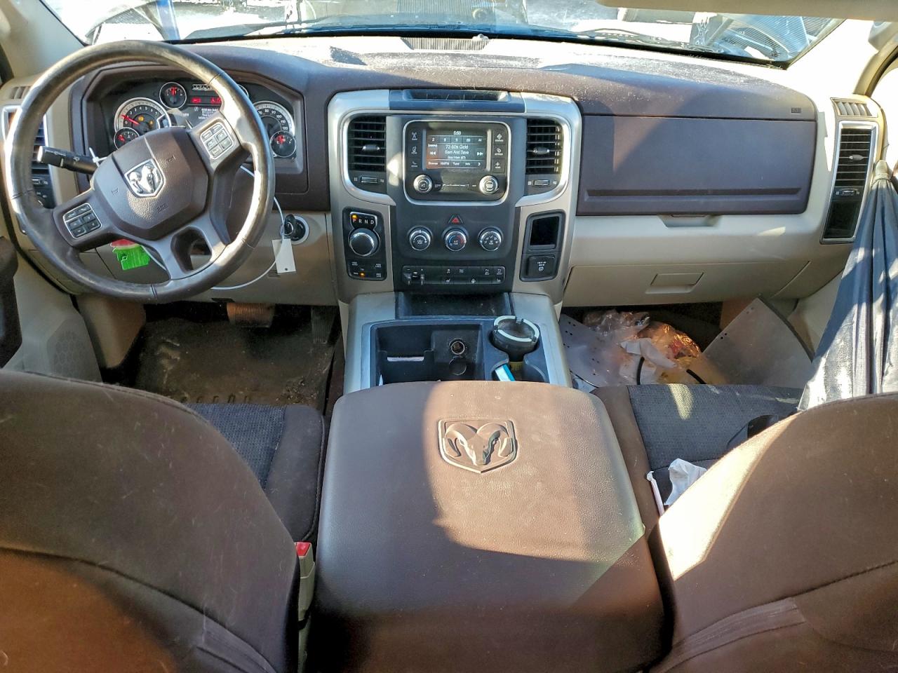 2014 RAM 1500 SLT photo 8