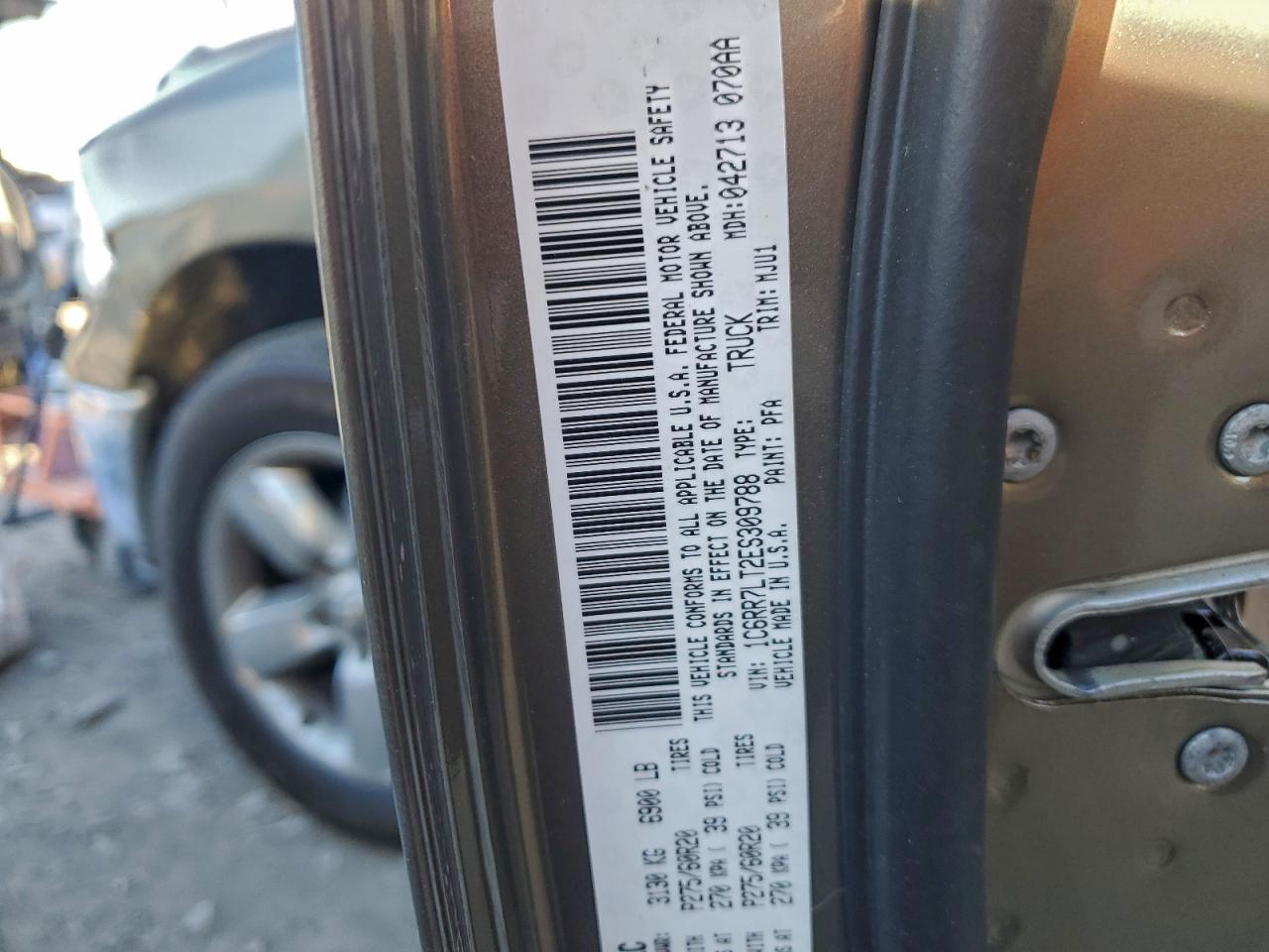 2014 RAM 1500 SLT photo 13
